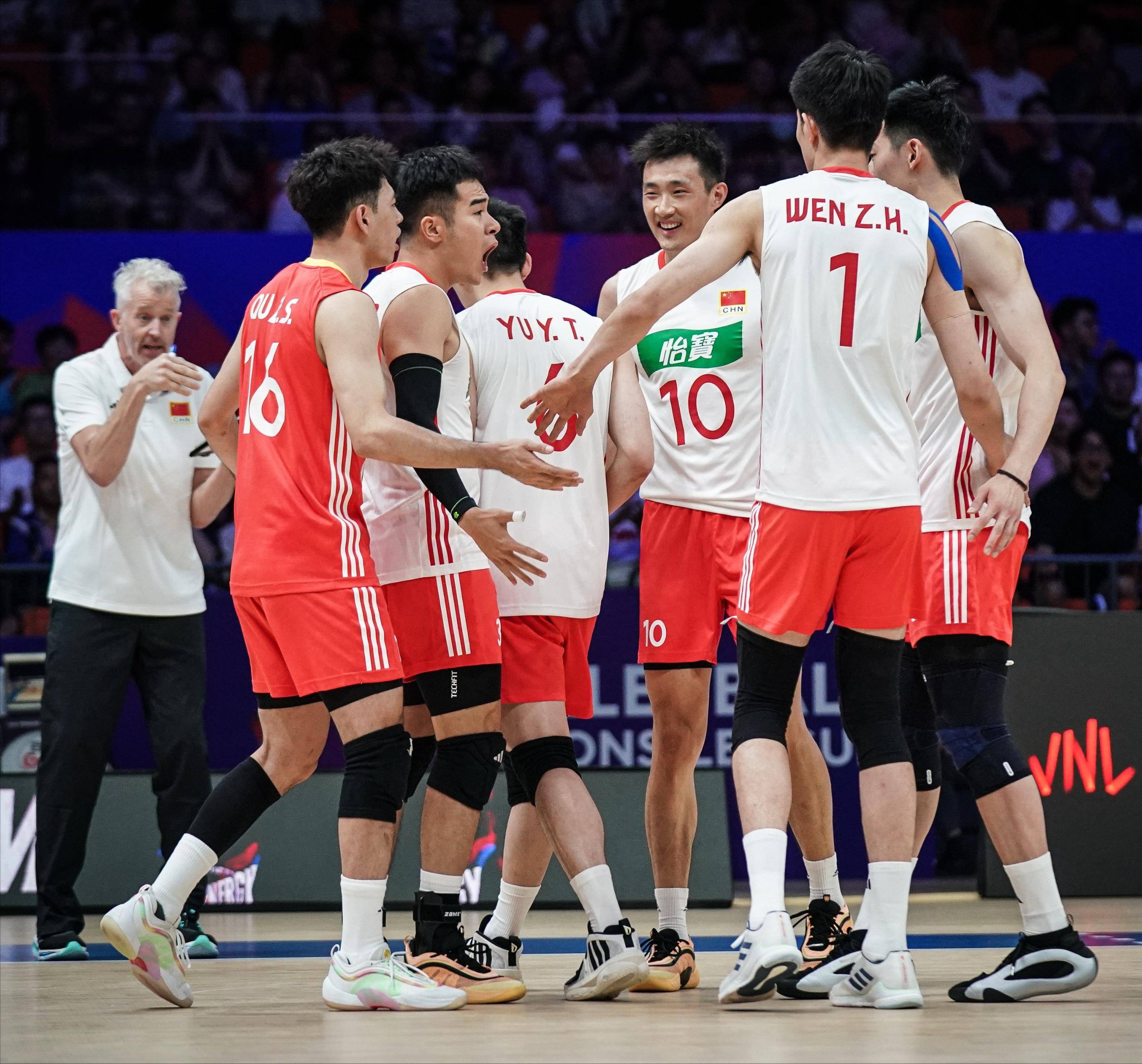 中国男排遭6连败！对手送36分难赢球海宁指导思想混乱(中国男排最新)